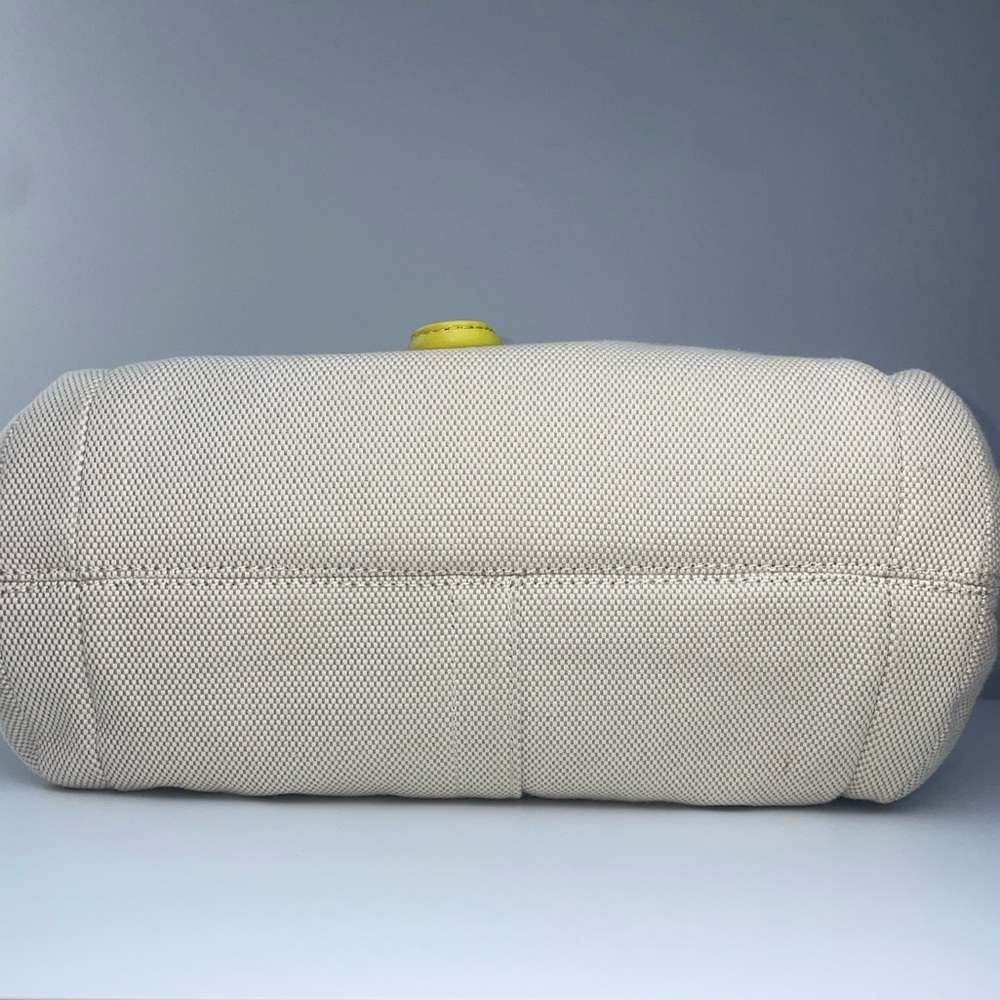Coach Avery Chartreuse Drawstring Hobo - Picture 9 of 15